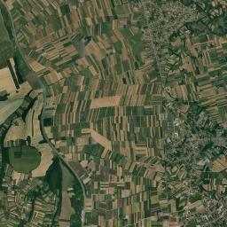 Lugavčina Satellite Map