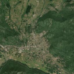 Gračac Satellite Map