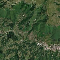 Travnik Satellite Map