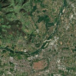 Lucca Satellite Map