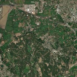 Salon-de-Provence Satellite Map