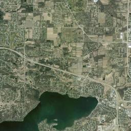 Pewaukee Satellite Map