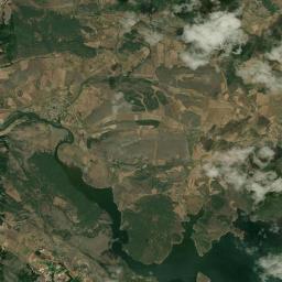 Salinas de Pisuerga Satellite Map