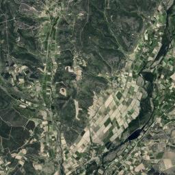 Gradefes Satellite Map