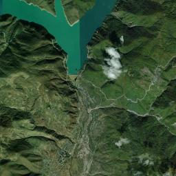 Zhinvali Satellite Map