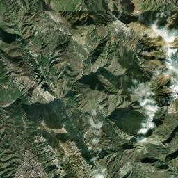 Krujë Satellite Map