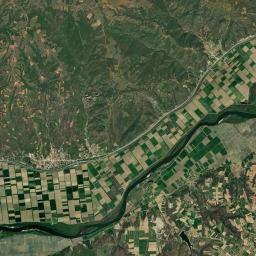 Lávara Satellite Map