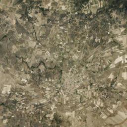 Lumbrales Satellite Map
