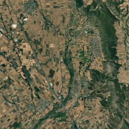 Kampánis Satellite Map