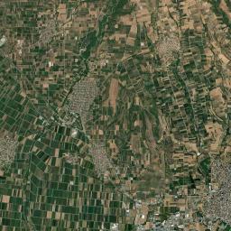 Giannitsá Satellite Map