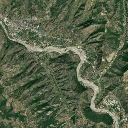 Rrethi i Beratit Satellite Map