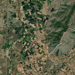 Komniná Satellite Map