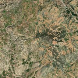 Bayat Satellite Map