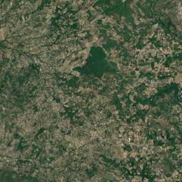 Controne Satellite Map