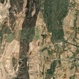 Paredes Satellite Map