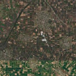 Magoúla Satellite Map