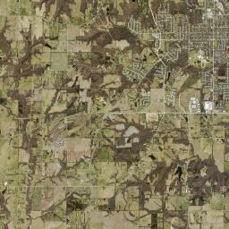 2400 South 24th Street, Leavenworth, KS Satellite Map