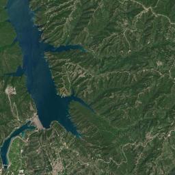 Péta Satellite Map