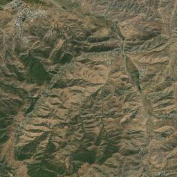 Khomarlu Satellite Map