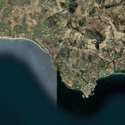 Le Castella Satellite Map