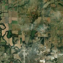 1910 West 14th Avenue Winfield KS Satellite Map