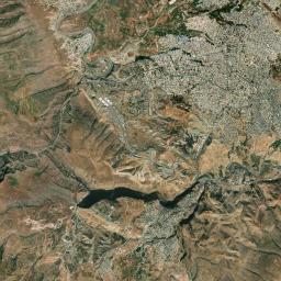 Ruwāndiz Satellite Map