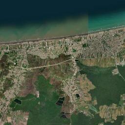 Royan Satellite Map