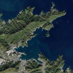 Tsukumi-shi Satellite Map