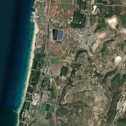 El Fureidīs Satellite Map