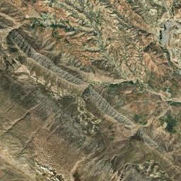 Qaleh Raisi Satellite Map