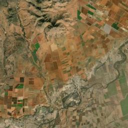 Tapias de Santa Cruz (Pedro Ruiz González) Satellite Map