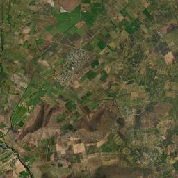 Loma de los Hoyos Satellite Map
