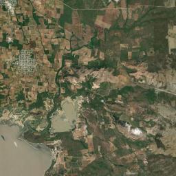 Chicapa de Castro Satellite Map