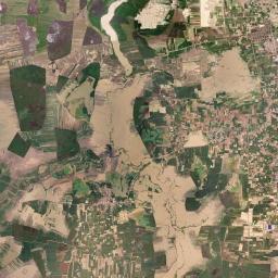 Srŏk Bathéay Satellite Map