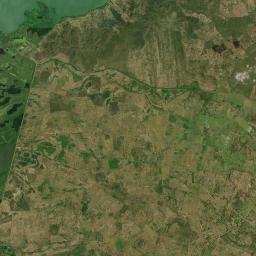 Manatí Satellite Map