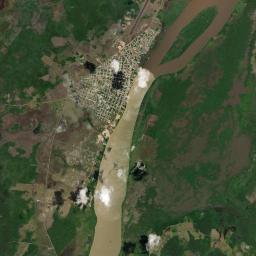 Caracaraí Satellite Map