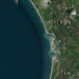 Muisne Satellite Map