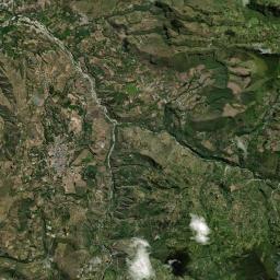 Pimampiro Satellite Map