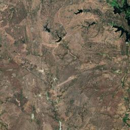 Tauá Satellite Map