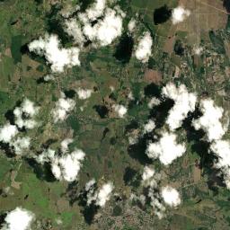 Montanhas Satellite Map