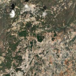 Manari Satellite Map