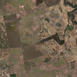 Flores de Goiás Satellite Map