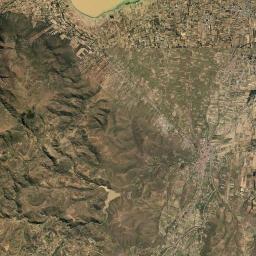 Tarata Satellite Map