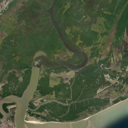 Nova Viçosa Satellite Map