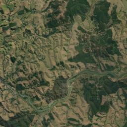 Lavrinhas Satellite Map