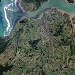 Raglan Satellite Map