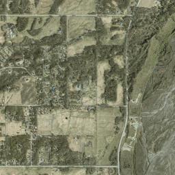 Farm Loop High Resolution Satellite Map