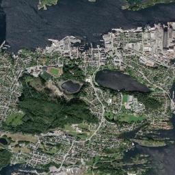 Florø High Resolution Satellite Map