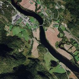 Flå High Resolution Satellite Map