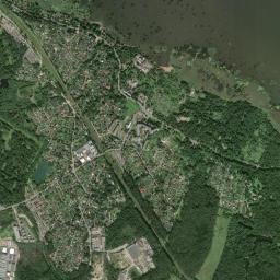 Petrodvorets High Resolution Satellite Map